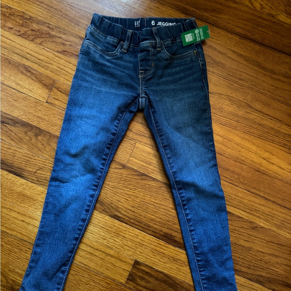 Brand new, never worn girl’s jeggings